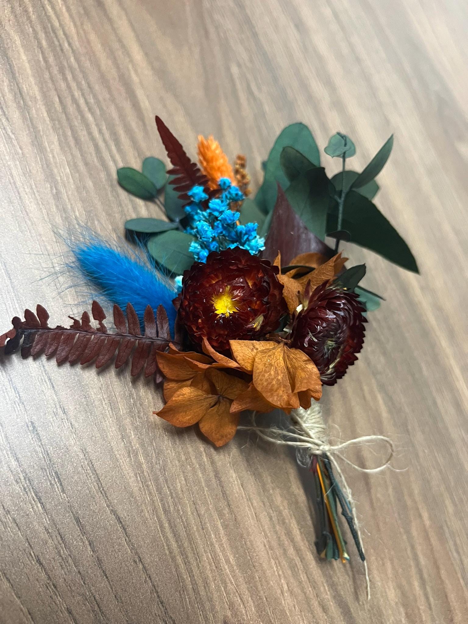 Red and Blue Dried Flower Crown: Handmade Boho Wedding Hair  display picture 1