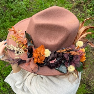 Brown Flowers Wedding Hat, Rustic Bride Hat, Dried Flower Hat Accessory, Boho Rustic Wedding Bridal Accessory, Preserved Autumn Fall Flowers