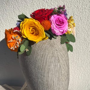 Couronne de cheveux Frida Kahlo, couronne de fleurs roses séchées vibrantes arc-en-ciel, couronne de fleurs séchées, bandeau de fleurs colorées, cadeau de mariage demoiselle d'honneur