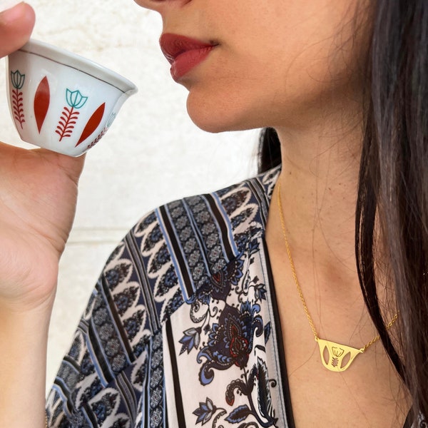 Ensemble de bijoux en forme de tasse | Collier et bracelet Chaffe libanais plaqués or | Tasses à café libanaises | Cadeau du Liban | Souvenir de Beyrouth