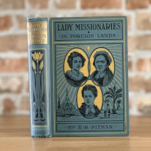 Tesori consumati dal tempo - Libri vintage in cerca di una casa per sempre - Libri decorativi - Libri bellissimi - Libri antichi - Libri usati. Offerte speciali.
