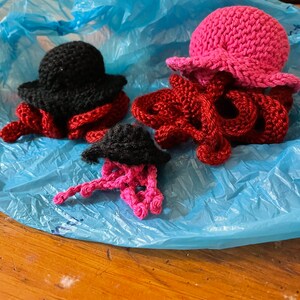 Knit Jellyfish (Hand Delivered)