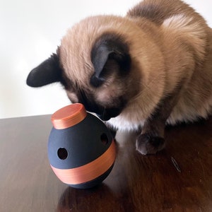 3-in-1 Modular Wobbly Cat Interactive Cat Treat Toy For Treats or Catnip - Black and Copper