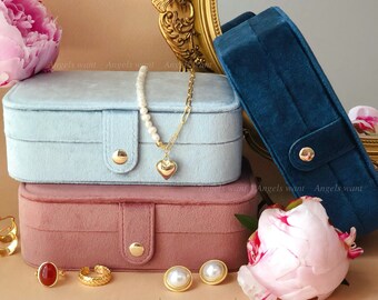 ManGotree portagioie in velluto con specchio, per donne/ragazze, piccolo contenitore di gioielli da viaggio per orecchini, orologi, collane, bracciali (bianco