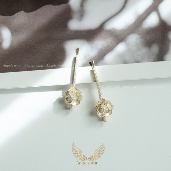Floral Pearl Hair Clip Set: Camellia Wedding Hair Jewelry - Etsy display picture 3