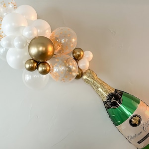 Last Toast on the Coast Bachelorette Balloons, Champagne Balloon Arch, Bridal Shower Decor, Bachelorette Party Decorations