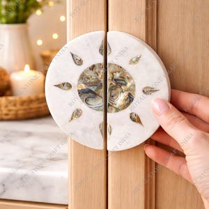 Tirador de gabinete de media luna de mármol blanco con incrustaciones de abulón, manija de cajón de piedra, herraje de lujo