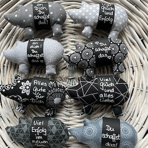 Personalisierte Glücksschweinchen Glücksbringer grau schwarz Wunschtext - Prüfung, Genesungswünsche, Verabschiedung, Neustart…