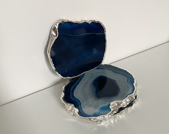 Modern Silver Edge Stone Geode Coaster Blue Agate Coasters for Drinks Silver Edge Agate Slices Random Size 3.5 ~ 4 Set of 4 Modern Silver Edge Stone Geode Coaster Blue Agate Coasters for Drinks Silver Edge Agate Slices Random Size 3.5 ~ 4 Set of 4