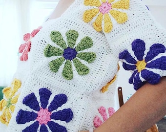 Crochet Flower Crop Top: Granny Square Patchwork Blouse