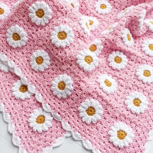 Crochet Daisy Baby Blanket: Pink and White Granny Square Knit
