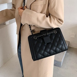 Trending handbags 2021 shop
