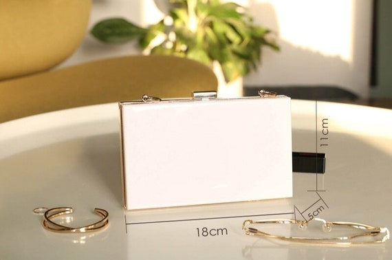 Transparent chain online clutch bag