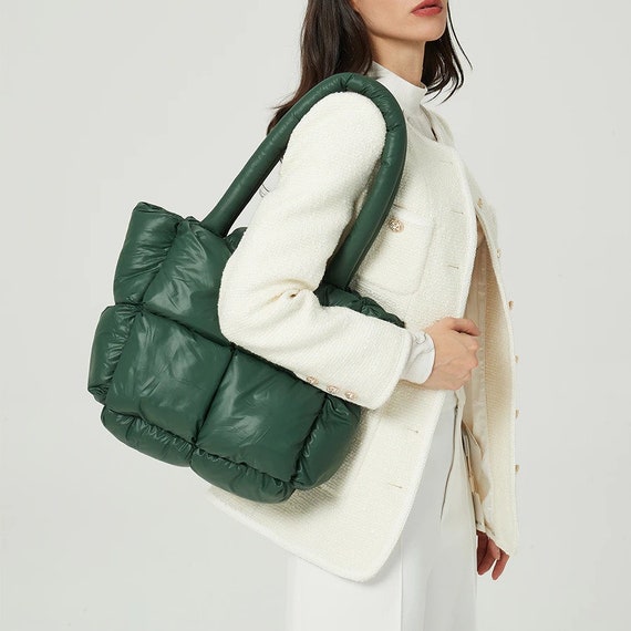 Large Capacity Padded Hobo Bag, Trendy Nylon Crossbody Bag