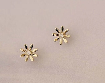 Pendientes de botón con forma de mini flor, delicados, de oro macizo de 9 quilates