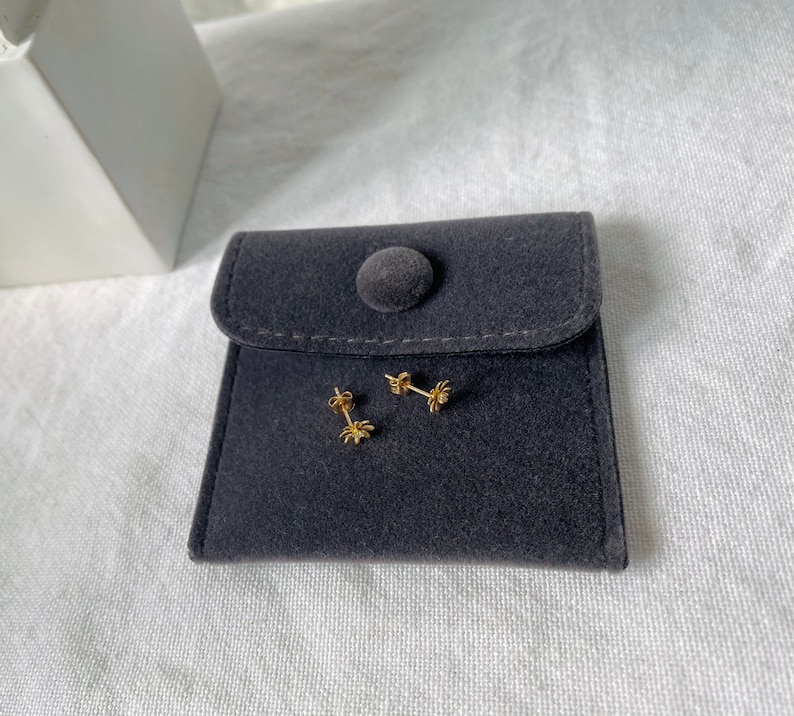 9ct Solid Gold Dainty Mini Flower Stud Earrings | Etsy