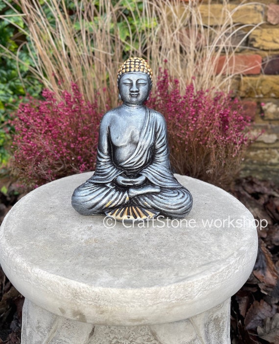 Statue de jardin en pierre Petit Bouddha