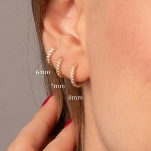 Créoles dorées, Boucles d'oreilles Huggie argentées, Créoles conque dorées, Petite boucle d'oreilles, Créole du cartilage, Créoles argentées CZ, Petite hélice, Deuxième trou
