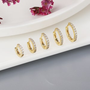 Huggie Hoop Earrings, Huggie Earrings, Small Hoop Earrings, Tiny Hoop Earrings, Minimalist Earrings, Dainty Earrings, Silver Hoop Earrings