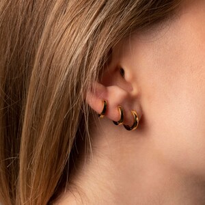 Minimalist Huggie Hoop Earring