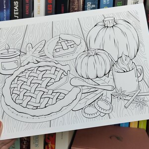 Page à colorier Table d'automne - coloriage - art thérapie - automne - citrouilles - tarte - feuilles - boisson
