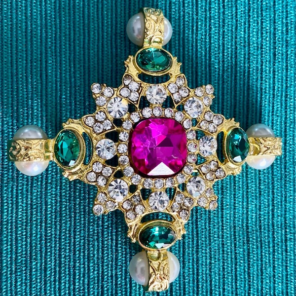 Signed Maltese Cross Brooch HOT PINK CENTER   Pearl Wrapped End Caps