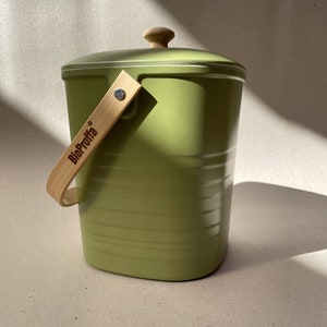 Bio Waste Bin Bamboo, countertop composter,  green