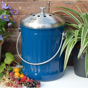 Bio Waste Bin,  5 liters, with a set of active carbon filters in the lid. Color: Blue,