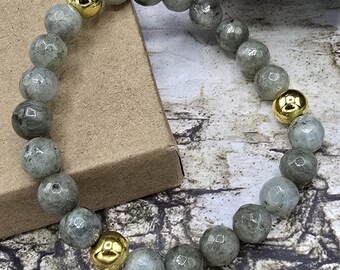 Pulsera de oro con labradorita