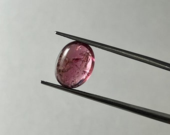 Cabochon de tourmaline rose de forme ovale de 4,55 carats Cabochon de tourmaline rose en vrac 11,6 x 9 x 5 mm pour la fabrication de bijoux.