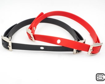 Symmetrical strap with two buckles and breathing hole