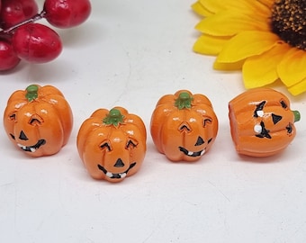 Juego de mesa de 4 calabazas de Halloween, mini decoraciones de calabaza de Halloween, calabazas artificiales de Halloween, espantapájaros, decoraciones de otoño