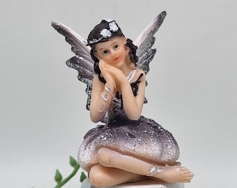 Black Glitter Fairy Statue: Hand-Painted Resin Garden Decor (1.97")