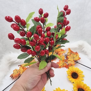 11&quot; (28cm) 21pcs Red Barberry Berries on 3 Branches, Artificial Autumn Barberry Berry Branch, Craft Supplies, Artificial Fruit,