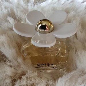 Daisy Perfume By Marc Jacobs Mini Fragrance Gift For Date Night Summer Scent Parfum Floral Fragrance Designer Perfume Travel Essential