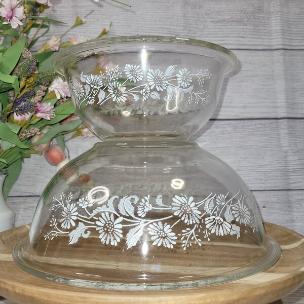 Pyrex Colonial Mist Clear 325, 322 - CHOICE - Pyrex White Lace Mixing Bowls - Colonial Mist - Pyrex Nesting Bowls