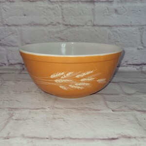 Vintage Pyrex Autumn Wheat Pattern Mixing Bowl 403 2 1/2 Quart Pyrex ...