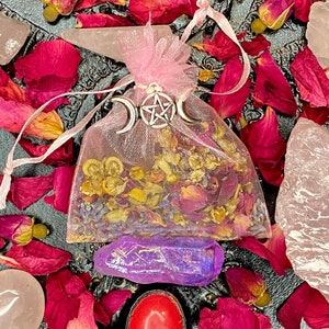 Love Spell Sachet | Love Spell | True Love | Soulmate Love | Spell Sachet | Manifesting Love | Spell Work | Love | Spells | Magic