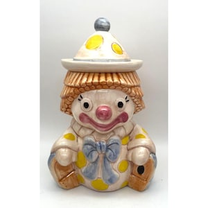 Vintage Treasure Craft 10