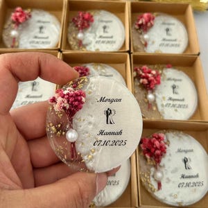 Aimant personnalisé pour invité, aimant époxy avec boîte, cadeau de mariage pour invité, aimant avec fleur sèche, cadeau islamique, cadeau de mariée