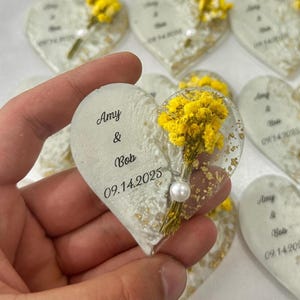 Resin Magnet Wedding Favors, Wedding Favors for Guests in Bulk, Epoxy Magnet, Bridal Shower Favors, Rustic Wedding Favors, Birthday favors