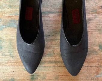 Zapatos planos con punta puntiaguda Kenzo Buckskin vintage de los años 80