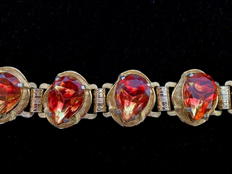 elizabeth morrey mid century modern gold chunky bracelet image 2