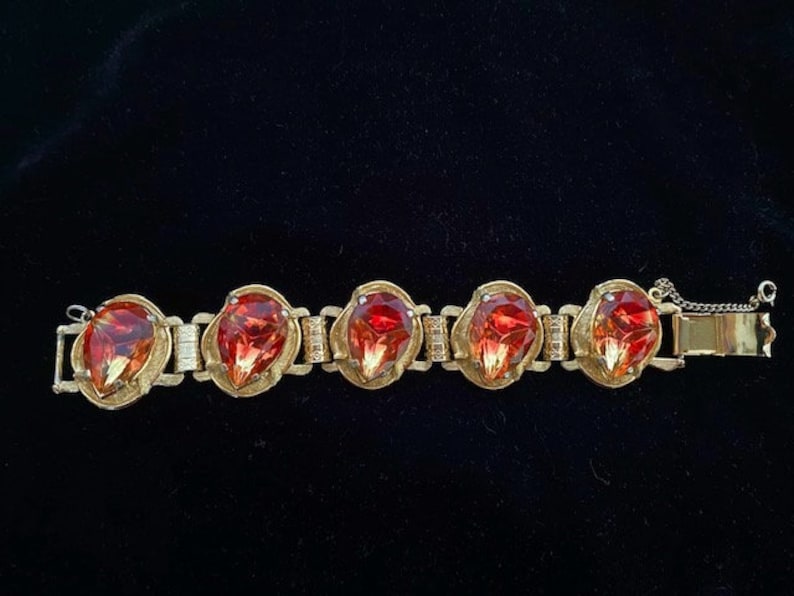 elizabeth morrey mid century modern gold chunky bracelet image 3