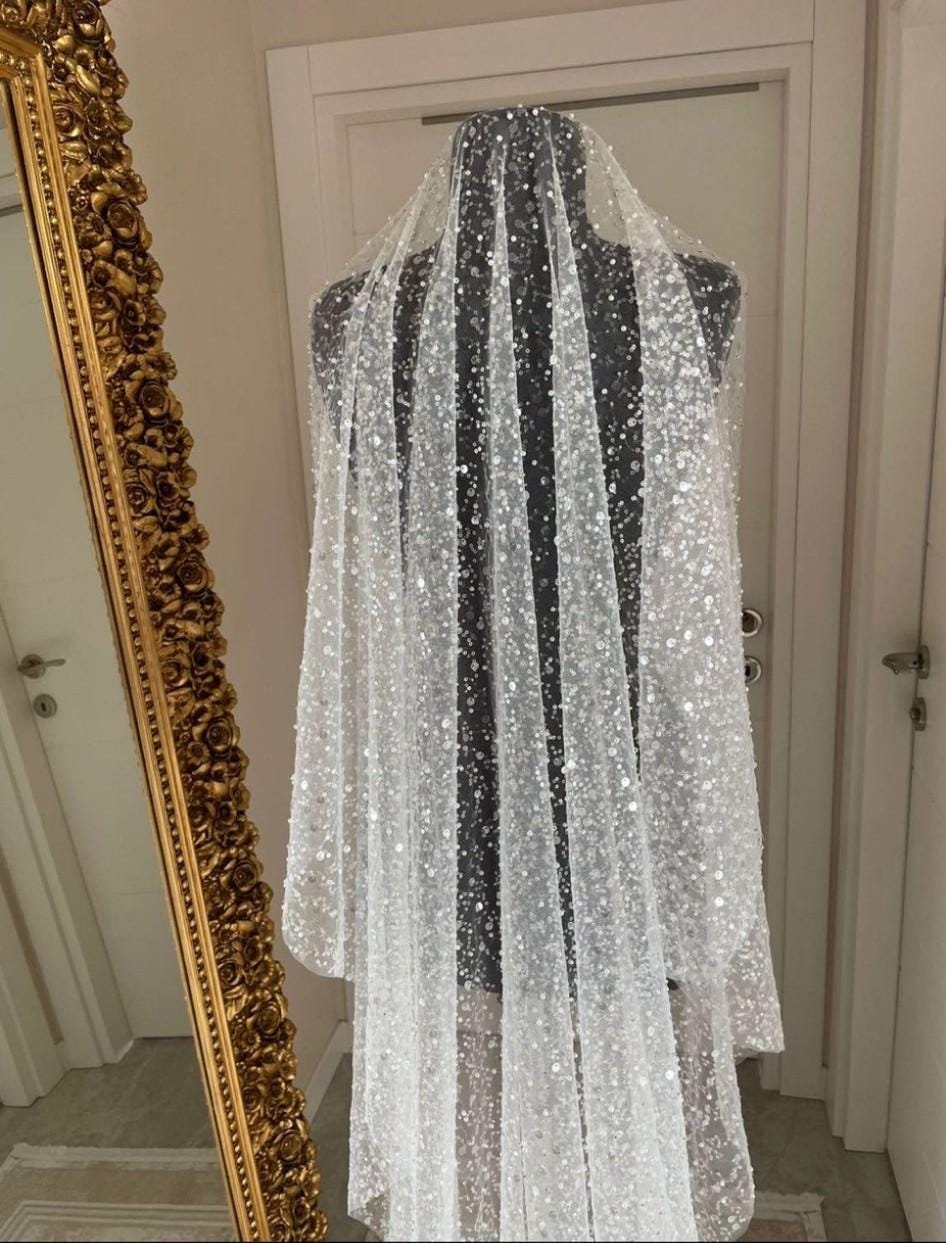 Shimmer Sequin Cathedral Wedding Veil: Pearly Bridal Glitter  display picture 1