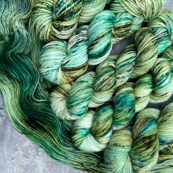 GAIA - Hand-dyed yarn - 100G Dyed-to-Order Green Speckled Yarn