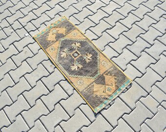 Vintage Turkish Oushak Rug: Small Pastel Entryway Mat (1'41x3'34 Ft)