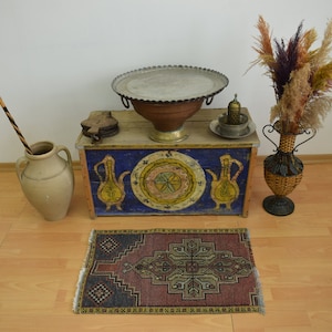 2x2 Vintage Turkish Oushak Rug: Handmade Wool Cotton Door Mat