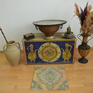 Handmade Wool Turkish Rug: 2x2 Vintage Oushak Boho Decor