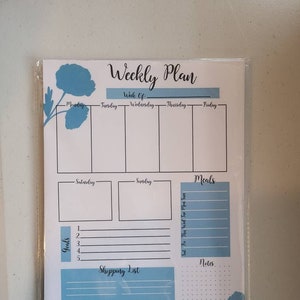 Weekly Planner Notepad- Blue Poppy (53 sheets) 8.5&quot; x 11&quot;